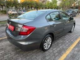 https://img.olx.com.br/thumbs256x256/74/741657440083922.jpg
