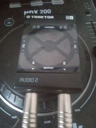 Título do anúncio: Traktor mk2 áudio 2 com cabos pronto pra uso. Estado de nova. Sem arranhões.