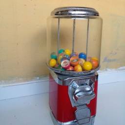 Título do anúncio: Maquina De Bolinha Pula Pula R$1,00 Vending Machine Chicletes Pokemons Venda Automática