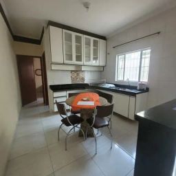 https://img.olx.com.br/thumbs256x256/74/745469799235955.jpg