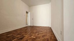 https://img.olx.com.br/thumbs256x256/74/746540759771510.jpg