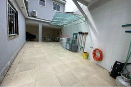 https://img.olx.com.br/thumbs256x256/74/746546286172011.jpg