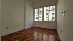https://img.olx.com.br/thumbs256x256/74/746559034269358.jpg
