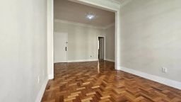 https://img.olx.com.br/thumbs256x256/74/747537878924135.jpg
