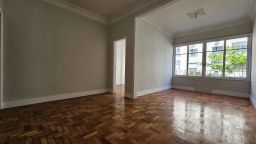 https://img.olx.com.br/thumbs256x256/74/747577630399063.jpg