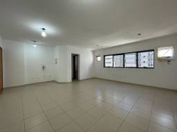 Título do anúncio: Sala para alugar, 35 m² por R$ 2.300,00/mês - Praia das Pitangueiras - Guarujá/SP