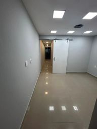 https://img.olx.com.br/thumbs256x256/74/749577408160001.jpg