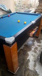 Mesa de sinuca.