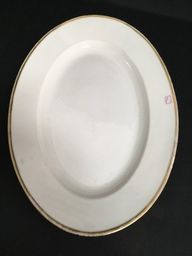 Título do anúncio: Prato / Travessa oval em Porcelana 56 x 38 cm