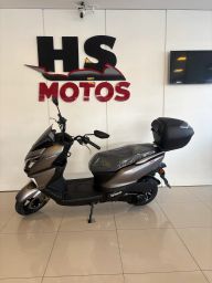 https://img.olx.com.br/thumbs256x256/75/753669561599048.jpg