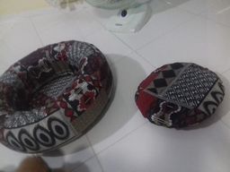 Puff de sala e caminha para cachorro e gato