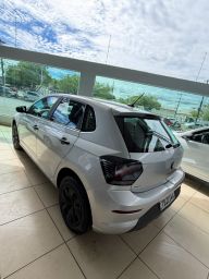 https://img.olx.com.br/thumbs256x256/75/756686646783076.jpg