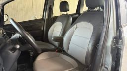https://img.olx.com.br/thumbs256x256/75/756688681213824.jpg
