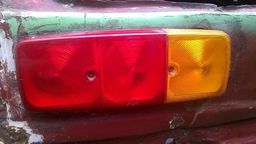 Lanterna traseira Caminh�o Mercedes Benz