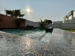 https://img.olx.com.br/thumbs256x256/75/758505634627775.jpg