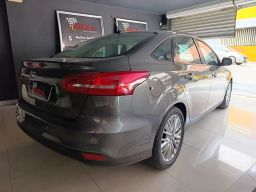 https://img.olx.com.br/thumbs256x256/75/758605411967662.jpg