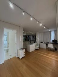 https://img.olx.com.br/thumbs256x256/75/758677083657878.jpg