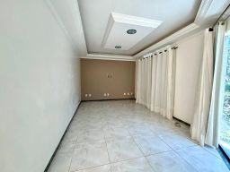 https://img.olx.com.br/thumbs256x256/75/759525519049341.jpg
