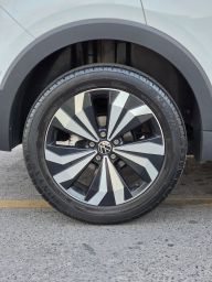 https://img.olx.com.br/thumbs256x256/75/759667312517847.jpg