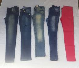 Título do anúncio: Lote de calças jeans feminina Tamanho 42