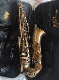 Título do anúncio: Saxofone alto SA 500 VG