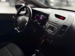 https://img.olx.com.br/thumbs256x256/76/761608410207709.jpg
