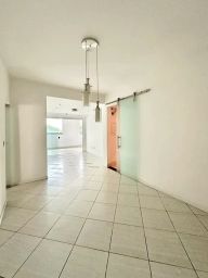https://img.olx.com.br/thumbs256x256/76/762654791412414.jpg