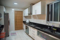 https://img.olx.com.br/thumbs256x256/76/764518284418416.jpg