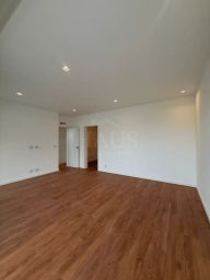 https://img.olx.com.br/thumbs256x256/76/764663685784157.jpg