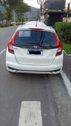https://img.olx.com.br/thumbs256x256/76/765646682988348.jpg