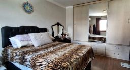 https://img.olx.com.br/thumbs256x256/76/766575633939214.jpg