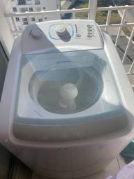 Título do anúncio: Máquina de lavar eletrolux 10 kg com defeito