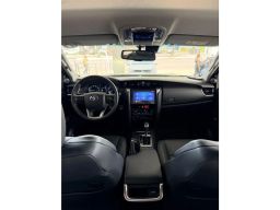 https://img.olx.com.br/thumbs256x256/77/772622558656283.jpg