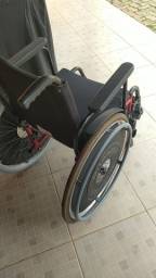 Título do anúncio: Cadeira de rodas nova