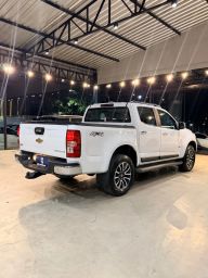 https://img.olx.com.br/thumbs256x256/77/773637335269128.jpg