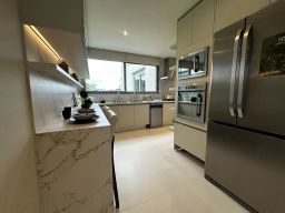 https://img.olx.com.br/thumbs256x256/77/774565043503602.jpg