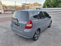 https://img.olx.com.br/thumbs256x256/77/776548763118042.jpg
