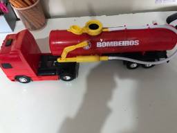 Título do anúncio: caminhao  de bombeiros e caminhonete de brinquedo 
