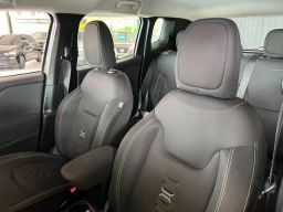 https://img.olx.com.br/thumbs256x256/77/779653419824687.jpg