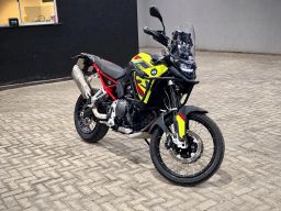 https://img.olx.com.br/thumbs256x256/77/779682443353861.jpg