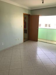 Alugo apartamento 3/4 setor sudoeste c/ arm�rios!