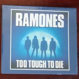Título do anúncio: CD importado Ramones Too Tough To Die 1984 lacrado bônus slipcase