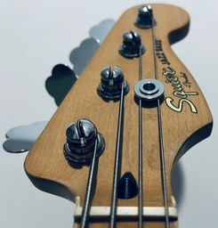 Título do anúncio: Contrabaixo Squier by Fender Jazz Bass VM 70s