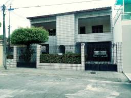 Título do anúncio: Casa para venda possui 550 metros quadrados com 5 quartos em Montese - Fortaleza - CE