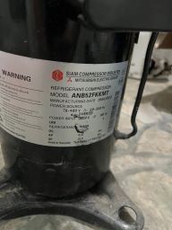 https://img.olx.com.br/thumbs256x256/78/786568396758541.jpg