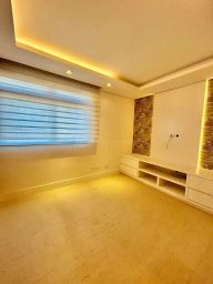 https://img.olx.com.br/thumbs256x256/78/786578645077553.jpg