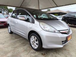 https://img.olx.com.br/thumbs256x256/78/787563888021772.jpg
