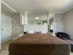 https://img.olx.com.br/thumbs256x256/78/787596769061817.jpg