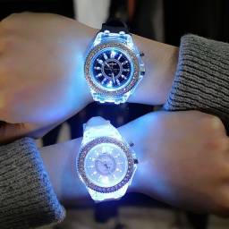Título do anúncio: Relógio tiktok personalizados com flash luminoso 