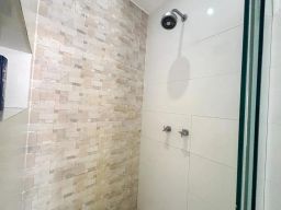 https://img.olx.com.br/thumbs256x256/79/792577042413677.jpg